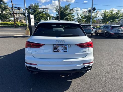 Used 2023 Audi Q3 2.0T Premium image 3