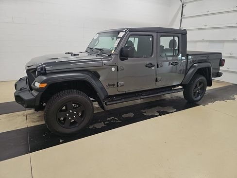 Used 2021 Jeep Gladiator Sport w/ Trailer Tow Package AWD/4WD image 1