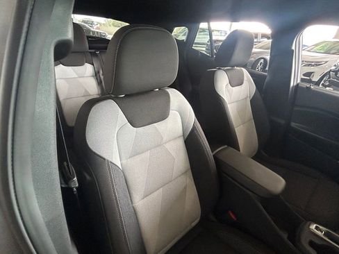 Used 2024 Chevrolet Trax RS w/ Driver Confidence Package image 33