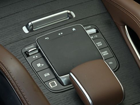 Used 2025 Mercedes-Benz GLE 53 AMG 4MATIC Coupe w/ AMG Night Package image 22