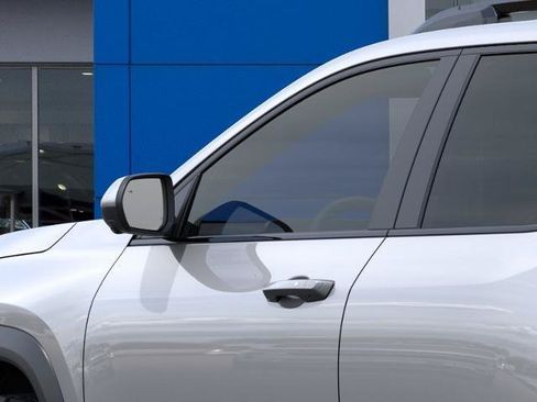 New 2026 Chevrolet Equinox ACTIV w/ Safety and Technology Package AWD/4WD image 12