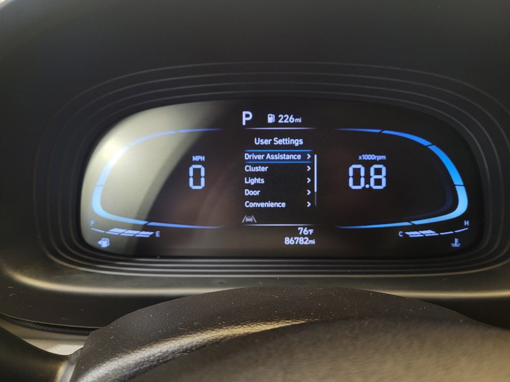 Used 2023 Hyundai Venue SEL FWD image 23