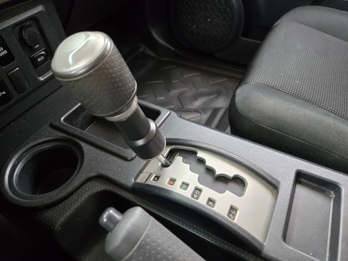 Used 2008 Toyota FJ Cruiser 2WD image 20