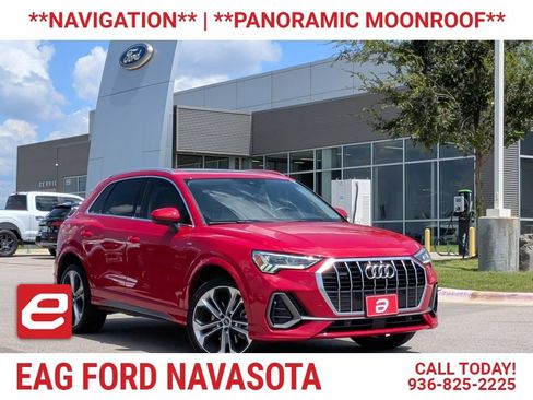 Used 2021 Audi Q3 2.0T Premium Plus w/ Premium Plus Package AWD/4WD image 1