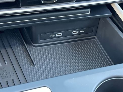 New 2026 Volkswagen Atlas SE image 24