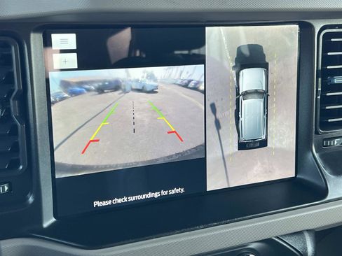 Used 2022 Ford Bronco Wildtrak image 15