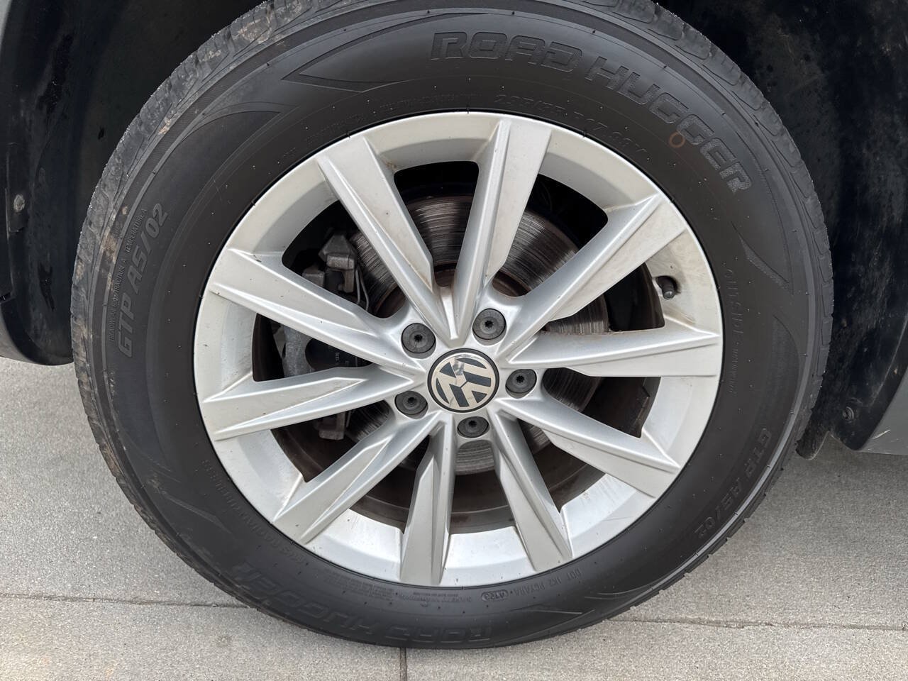 Used 2017 Volkswagen Tiguan S FWD image 21