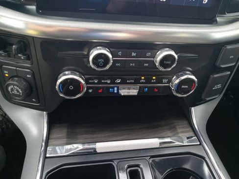 Used 2024 Ford F150 Lariat w/ Equipment Group 502A High AWD/4WD image 20