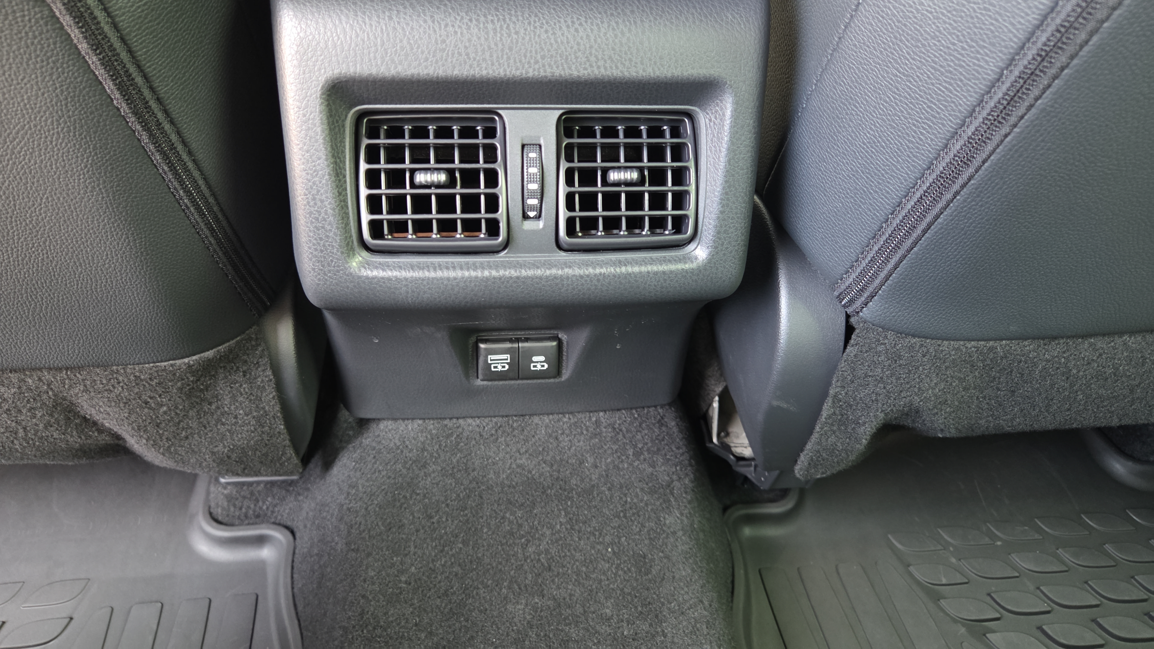 Certified 2026 Toyota Camry SE FWD image 11