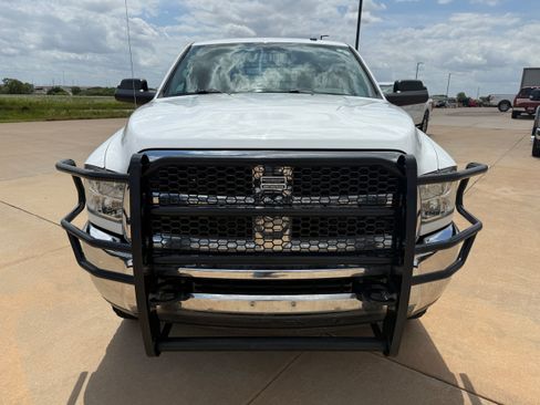 Used 2015 RAM 2500 Tradesman w/ Chrome Appearance Group AWD/4WD image 2