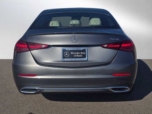 Used 2025 Mercedes-Benz C 300 4MATIC Sedan image 4