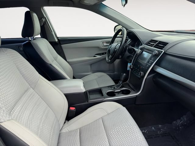 Used 2015 Toyota Camry SE FWD image 13