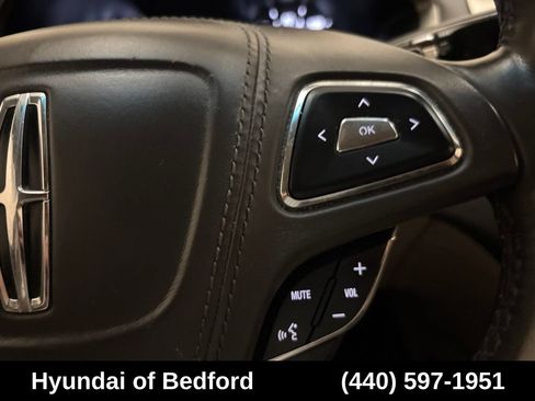 Used 2018 Lincoln MKZ Select w/ Select Plus Package AWD/4WD image 20