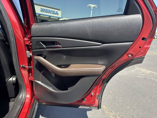 Used 2022 MAZDA CX-30 AWD 2.5 S w/ Premium Package image 32