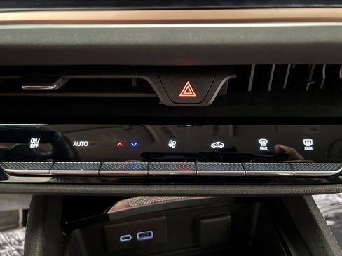 Used 2024 Buick Envision Sport Touring image 48