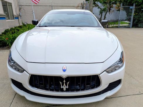 Used 2015 Maserati Ghibli S Q4 AWD/4WD image 2