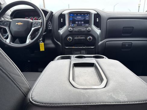 Used 2020 Chevrolet Silverado 1500 LT image 18