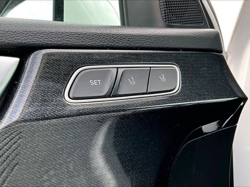 Used 2021 Hyundai Palisade Calligraphy image 31