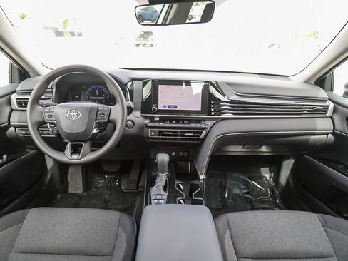 Used 2026 Toyota Camry LE w/ Convenience Package FWD image 16