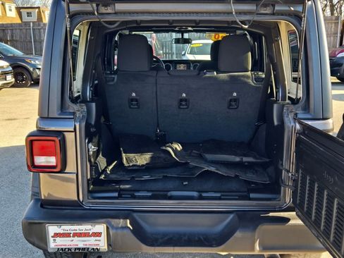 Used 2020 Jeep Wrangler Unlimited Sport S image 11