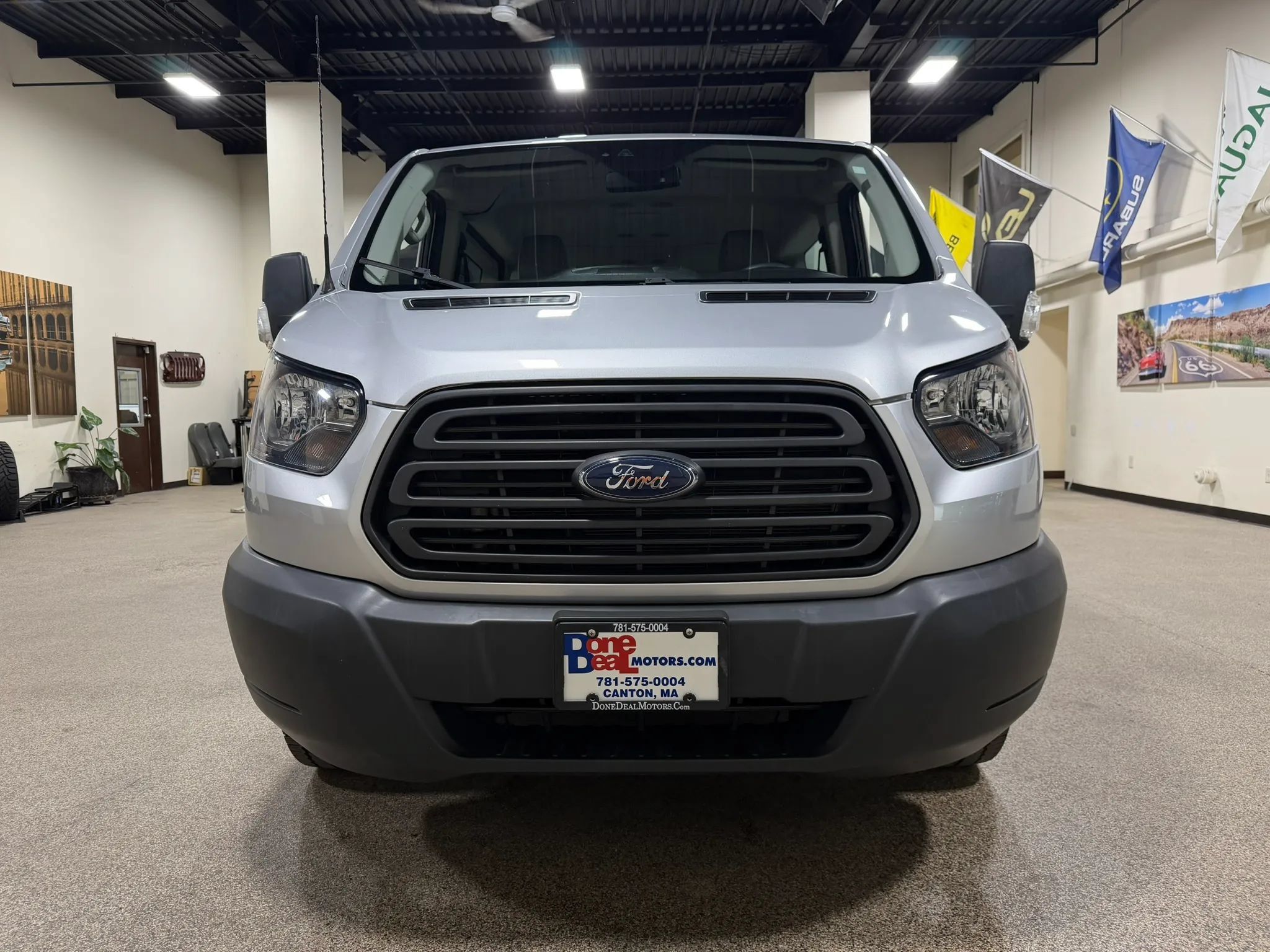 Used 2018 Ford Transit 350 XL RWD image 2