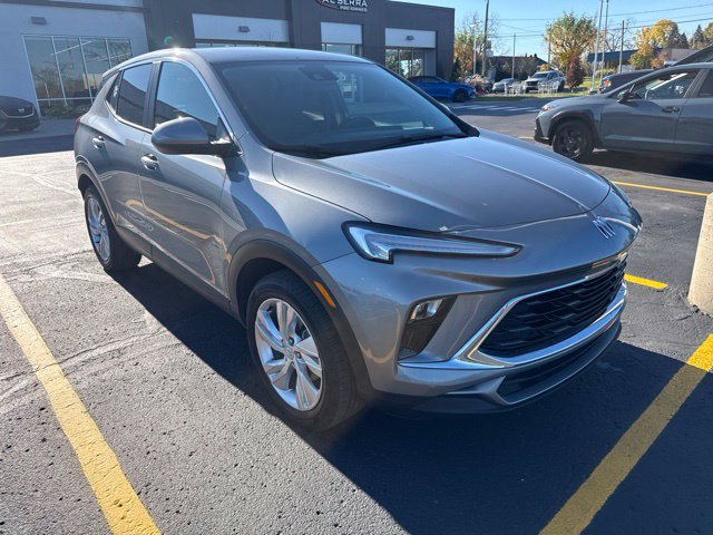 Certified 2024 Buick Encore GX Preferred w/ Comfort Package FWD image 1