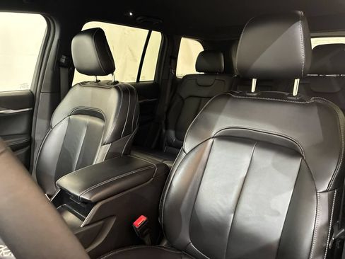 Used 2024 Jeep Grand Cherokee Limited AWD/4WD image 13