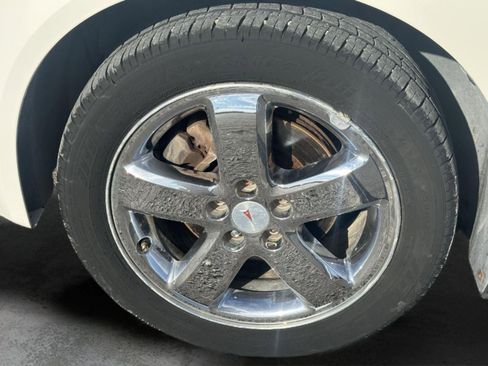 Used 2008 Pontiac G6 GT w/ Premium Package FWD image 11