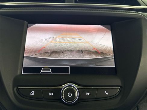 Used 2023 Chevrolet TrailBlazer LT image 39