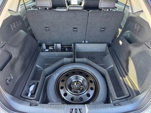 Used 2024 Ford Edge Titanium image 16