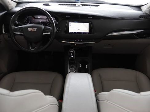 Certified 2021 Cadillac XT4 Luxury w/ Cold Weather Package image 27