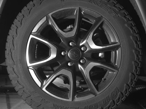 Used 2025 Jeep Compass Trailhawk w/ Trailer Tow Group image 15