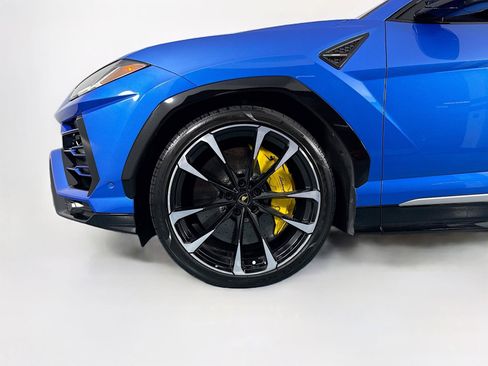 Used 2021 Lamborghini Urus AWD/4WD image 37