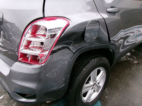 Used 2020 Chevrolet Trax LS w/ Tint and Cruise Package image 3