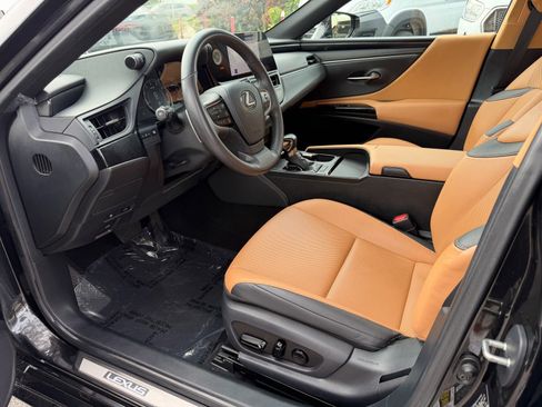 Used 2023 Lexus ES 350 w/ Accessory Package (Z1) FWD image 11