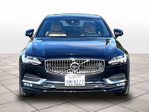 Used 2017 Volvo S90 T6 Inscription w/ Vision Package image 3