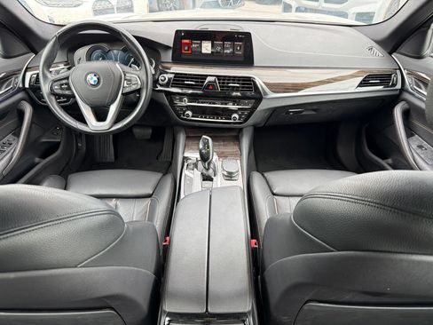 Used 2018 BMW 530e RWD image 4