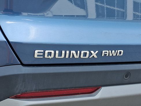 Certified 2025 Chevrolet Equinox LT w/ Convenience Package II AWD/4WD image 10