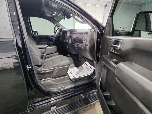 Used 2024 Chevrolet Silverado 2500 Custom w/ Custom Value Package image 11