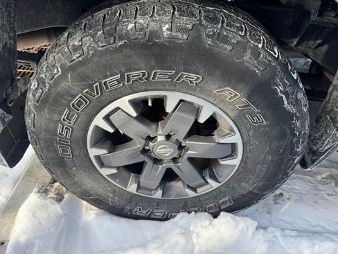 Used 2018 Nissan Frontier PRO-4X image 4