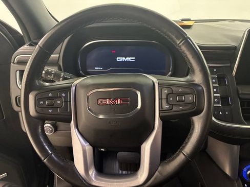 Used 2023 GMC Yukon XL SLT AWD/4WD image 22