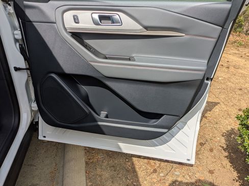 New 2026 Ford Explorer Active image 37