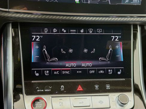 New 2026 Audi SQ8 Prestige image 17