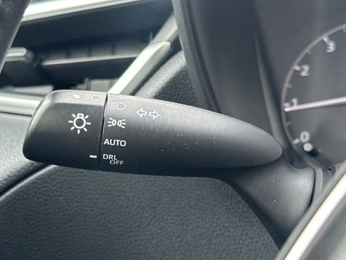 Used 2024 Toyota Corolla Cross LE image 37