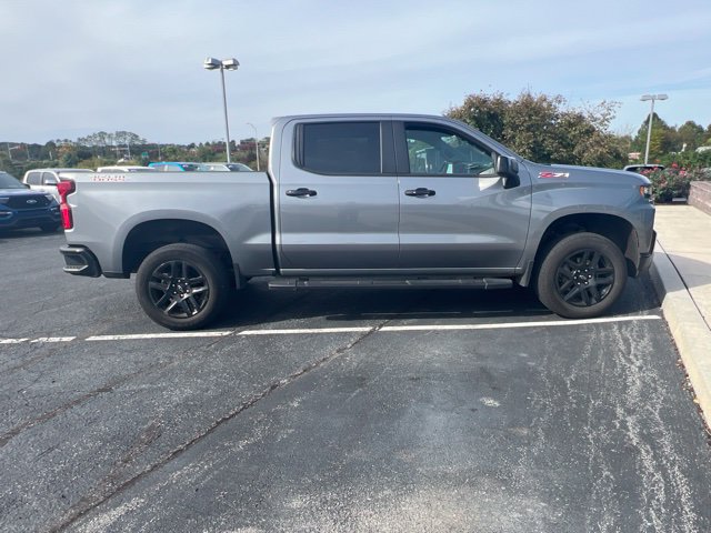 Used 2022 Chevrolet Silverado 1500 LT Trail Boss w/ Bed Protection Package AWD/4WD image 9