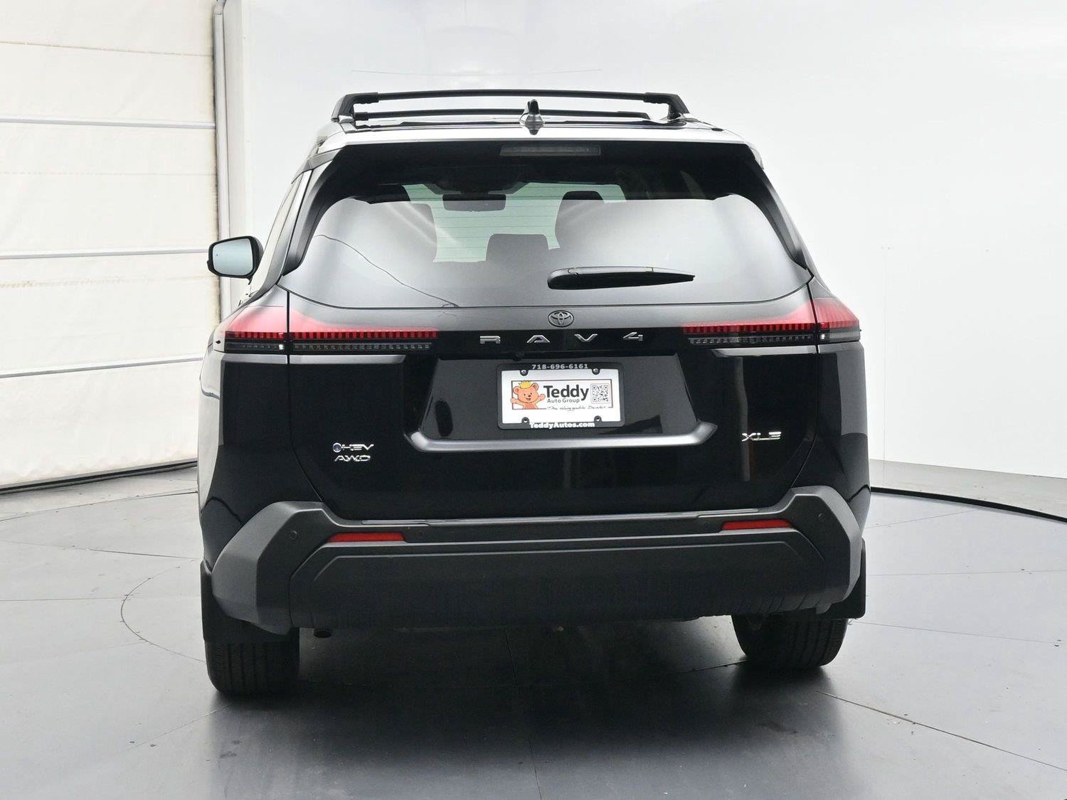 Used 2026 Toyota RAV4 XLE Premium w/ Panoramic Sun Roof Package AWD/4WD image 21
