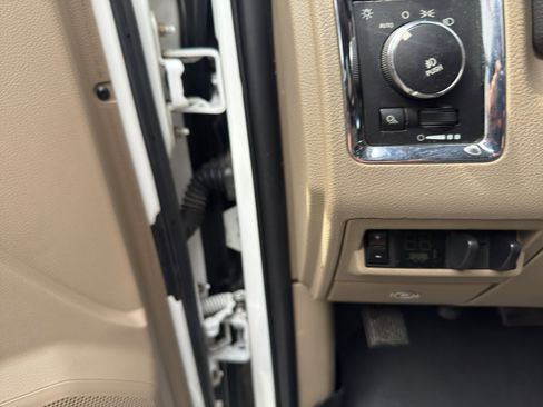 Used 2012 RAM 2500 Longhorn w/ HD Snow Plow Prep Group AWD/4WD image 23