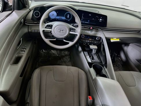 Used 2023 Hyundai Elantra SEL w/ Convenience Package FWD image 22