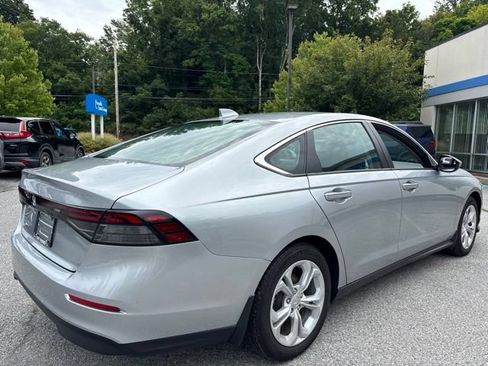 Used 2025 Honda Accord LX image 8