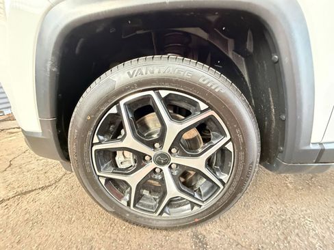 Used 2025 Jeep Compass Limited AWD/4WD image 30